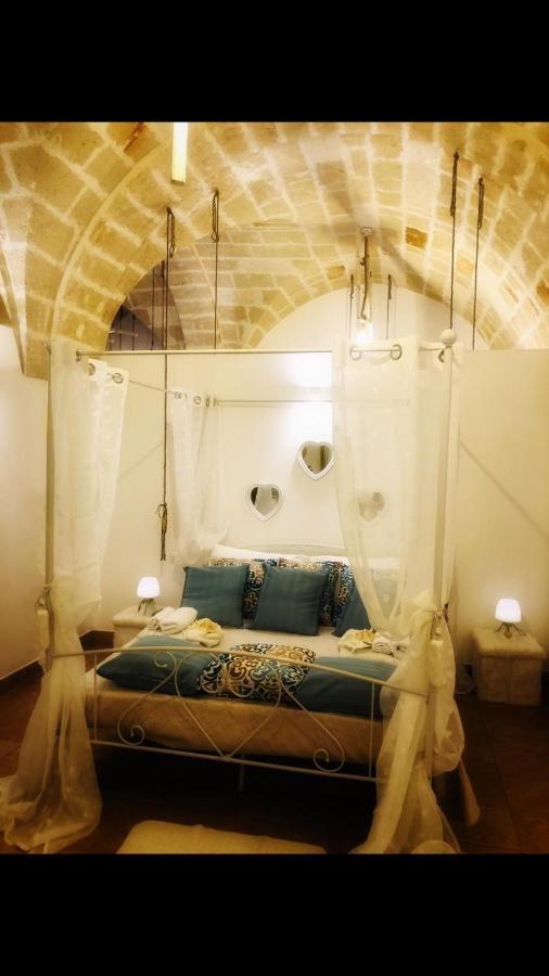 N&M Dimora Carrieri Luxury Bed & Breakfast Monopoli Bagian luar foto