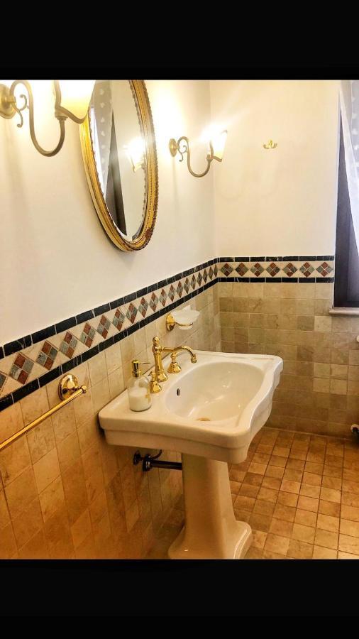 N&M Dimora Carrieri Luxury Bed & Breakfast Monopoli Bagian luar foto